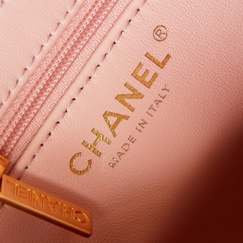 Chanel Kelly Handbag product photo 8