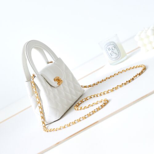 Chanel Kelly Handbag product photo 3