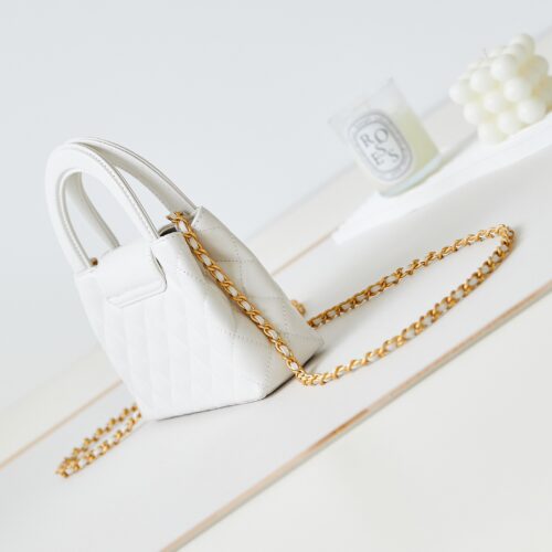 Chanel Kelly Handbag product photo 4