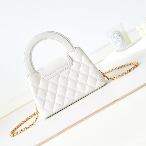 Chanel Kelly Handbag product photo 5