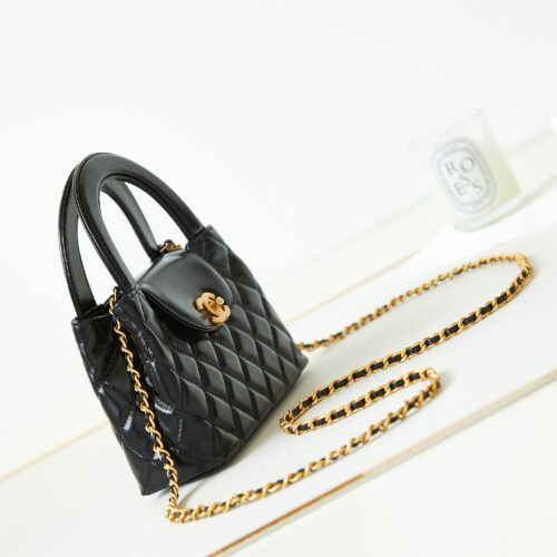 Chanel Kelly Handbag product photo 2