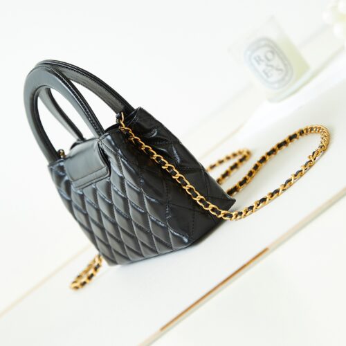 Chanel Kelly Handbag product photo 3