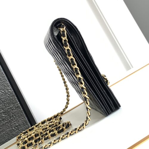 CHANEL Clutch With Chain product photo 2