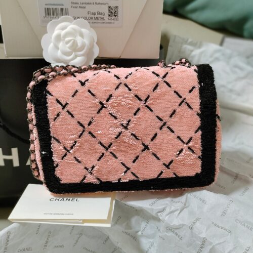 CHANEL SMALL FLAP BAG product photo 3