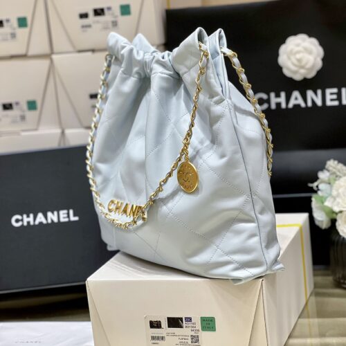 CHANEL 22 Tote Bag Big product photo 4