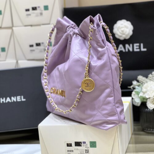 CHANEL 22 Tote Bag Big product photo 5