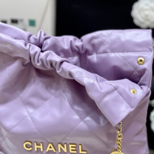 CHANEL 22 Tote Bag Small product photo 3