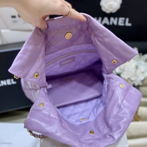 CHANEL 22 Tote Bag Small product photo 6