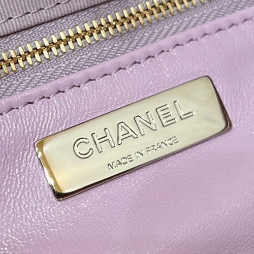 CHANEL 31 Bag product photo 6