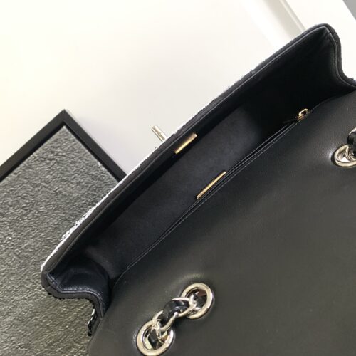CHANEL SMALL FLAP BAG product photo 8