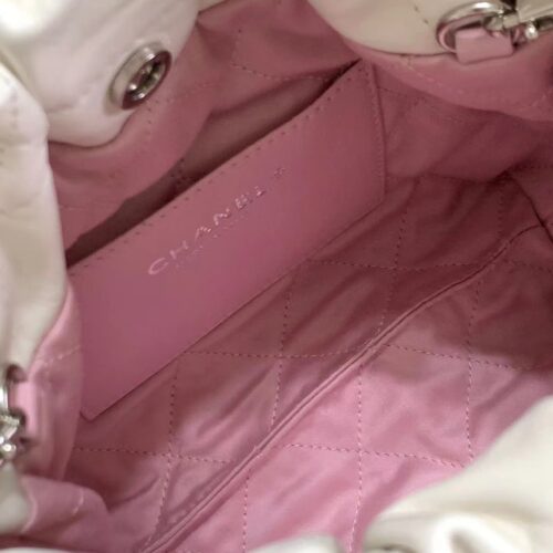 CHANEL 22 Mini Handbag product photo 9