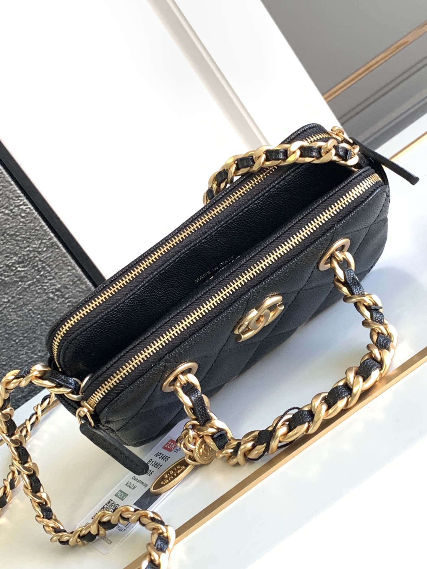 High Quality Luxury Chanel Woc Handbag product detail