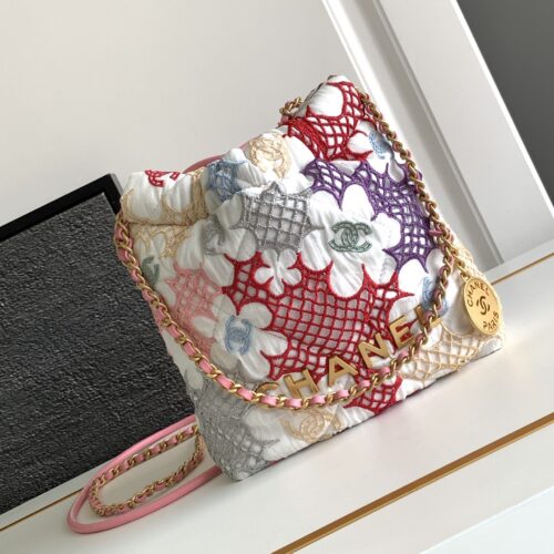 CHANEL MINI 22BAG product photo 1