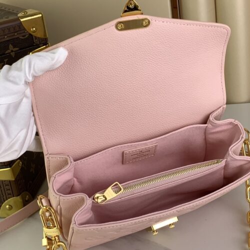 Louis Vuitton Metis East West product photo 5