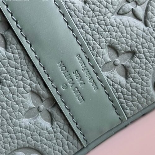 Louis Vuitton Keepall Bandoulière  product photo 4