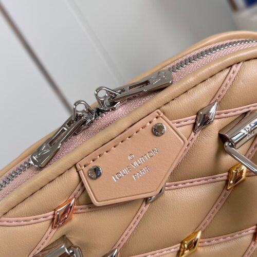 Louis Vuitton Alma BB product photo 2