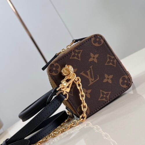 Louis Vuitton Monogram product photo 2