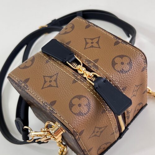 Louis Vuitton Monogram product photo 6