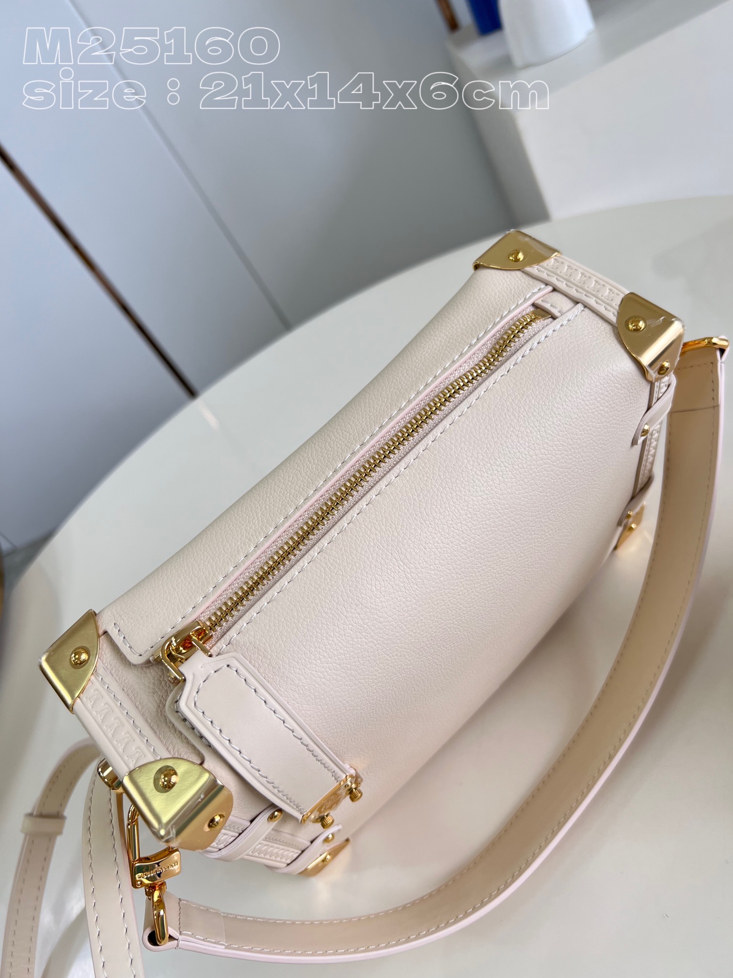 High Quality Luxury Louis Vuitton Side Trunk Medium Crossbody Bag product detail