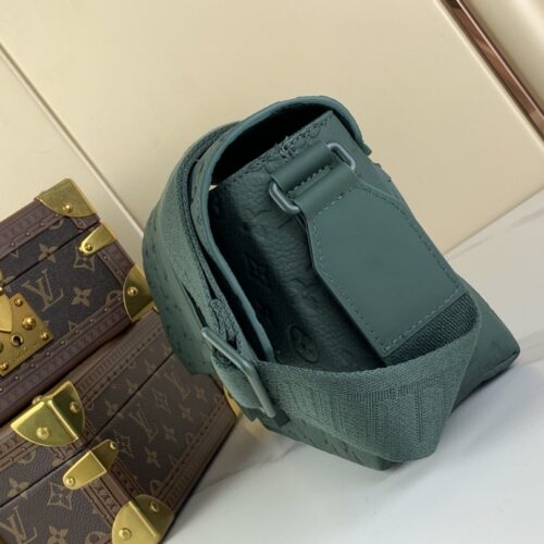 Louis Vuitton S-CAPE product photo 4