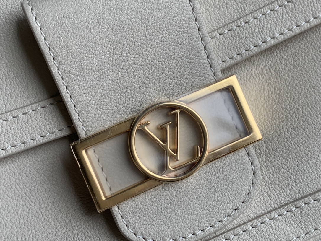 High Quality Luxury Louis Vuitton Dauphine Soft Medium product detail