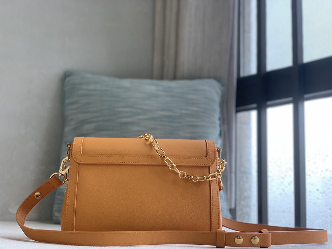 High Quality Luxury Louis Vuitton Dauphine Soft Medium – Style 42629 product detail