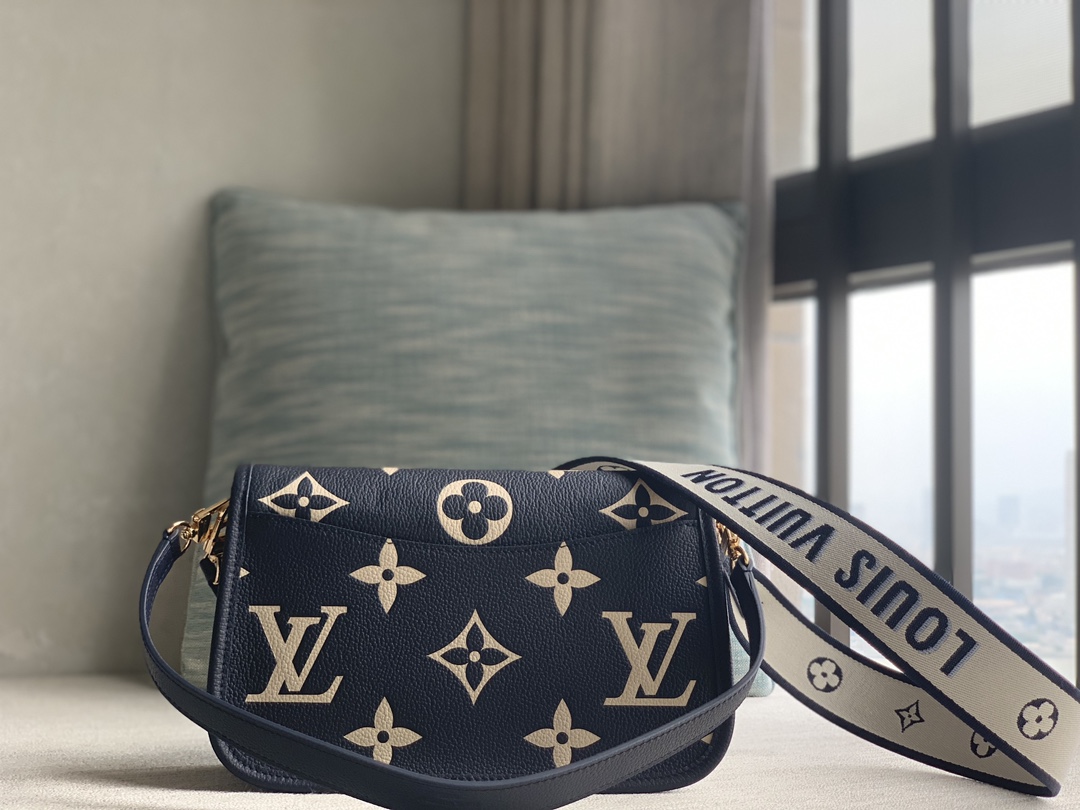 High Quality Luxury Louis Vuitton Diane Bag product detail
