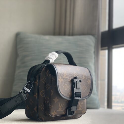 Louis Vuitton Quest Bag product photo 2