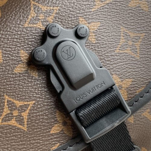 Louis Vuitton Quest Bag product photo 5