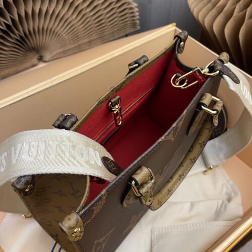 Louis Vuitton OnTheGo Bag product photo 3