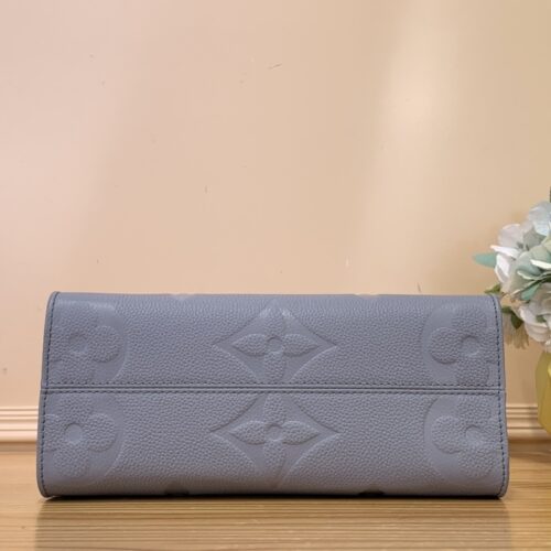 Louis Vuitton Onthego mini Bag product photo 4