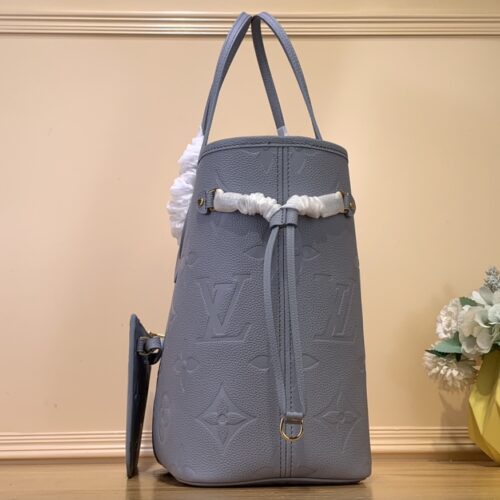 Louis Vuitton Neverfull Medium Bag product photo 2