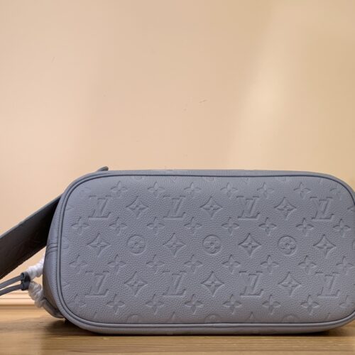 Louis Vuitton Neverfull Medium Bag product photo 4