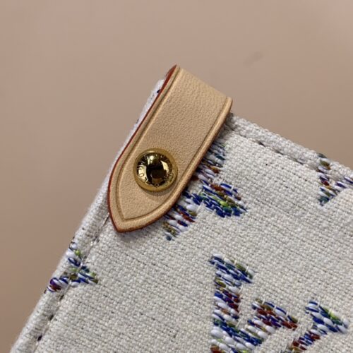 Louis Vuitton OnTheGo MM Bag product photo 3