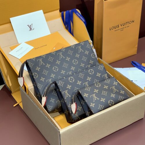 Louis Vuitton Trio Bag product photo 2