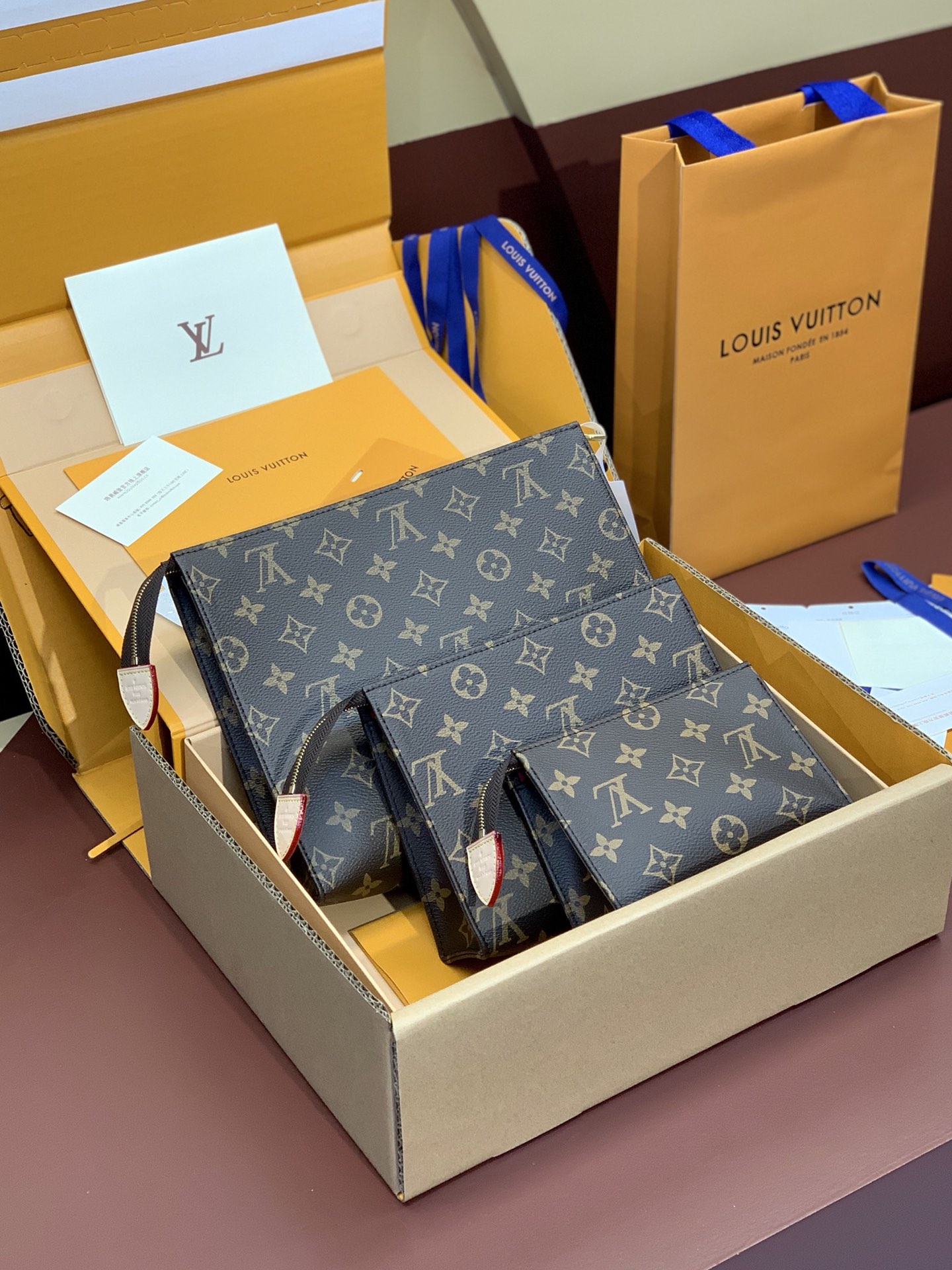 High Quality Luxury Louis Vuitton Trio Bag product detail