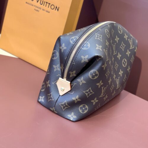 Louis Vuitton Makeup Bag product photo 3