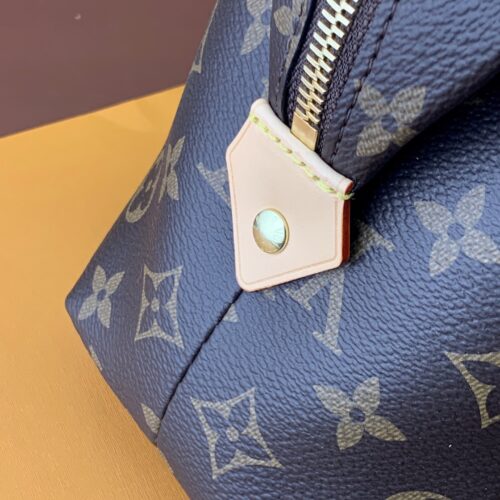 Louis Vuitton Makeup Bag product photo 7
