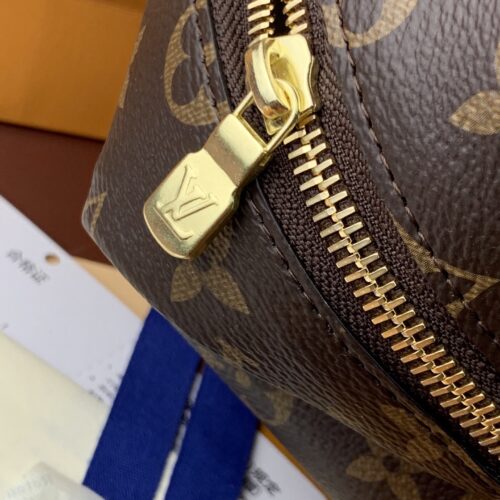 Louis Vuitton Makeup Bag product photo 8