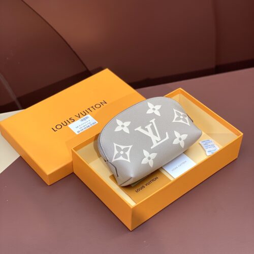 Louis Vuitton Makeup Bag product photo 2