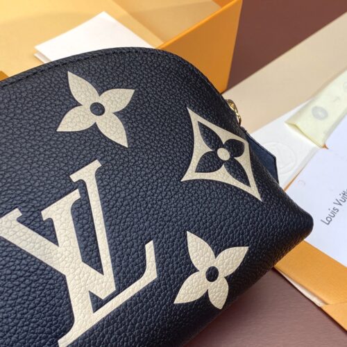 Louis Vuitton Makeup Bag product photo 6