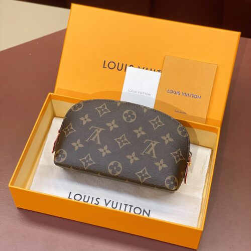 Louis Vuitton Makeup Bag product photo 8