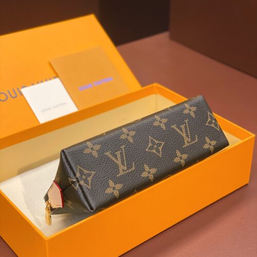Louis Vuitton Makeup Bag product photo 9