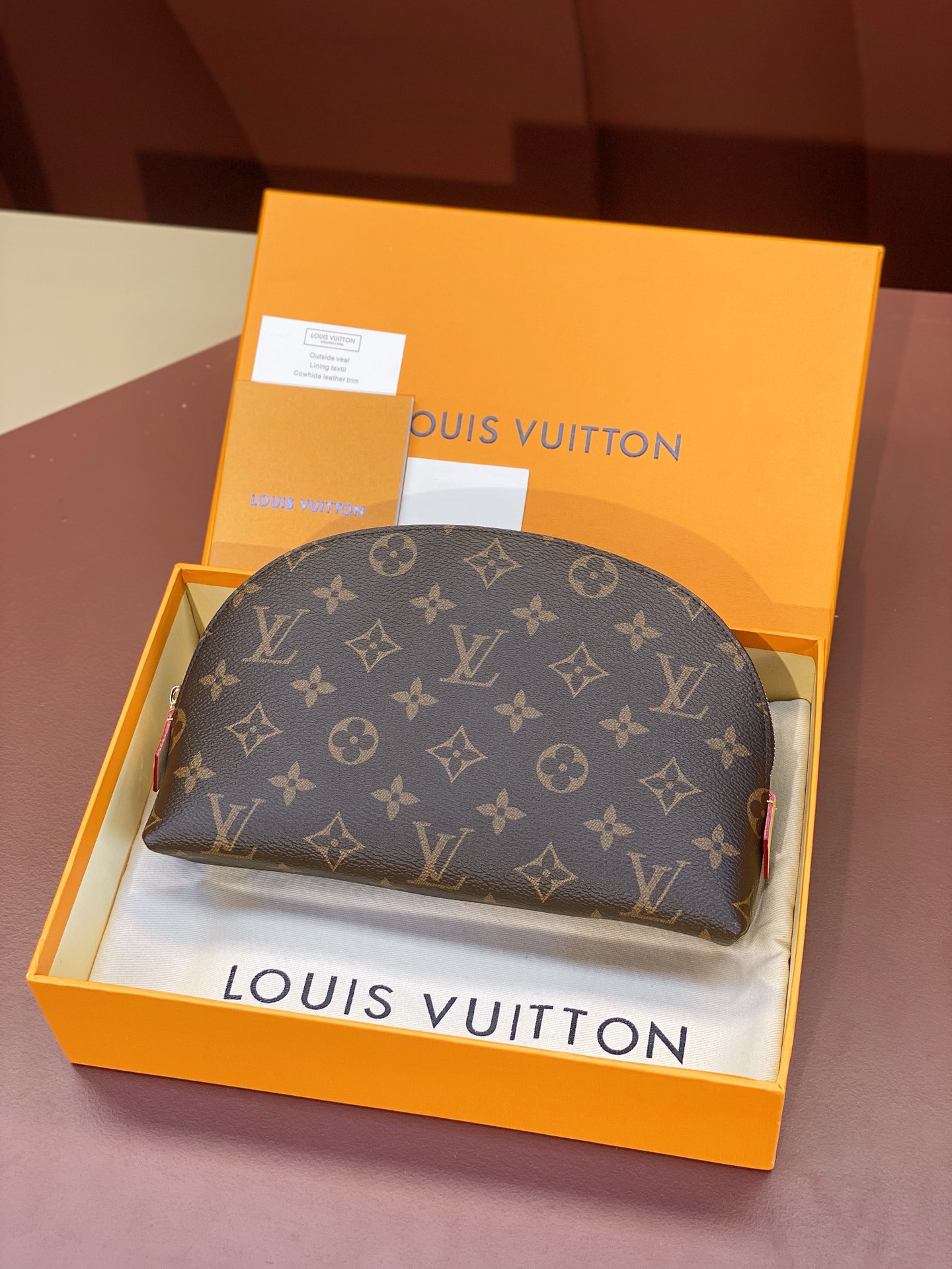 High Quality Luxury Louis Vuitton Makeup Bag – Style 43036