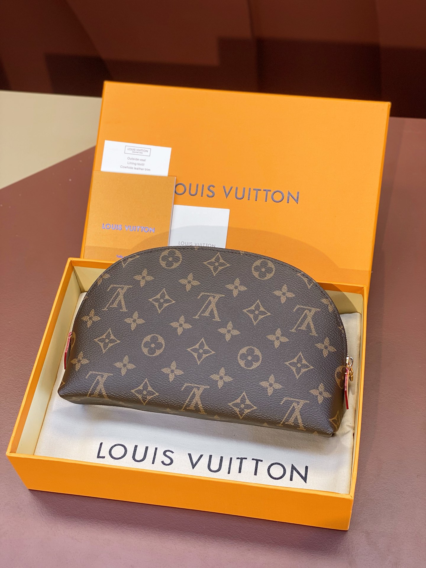 High Quality Luxury Louis Vuitton Makeup Bag – Style 43036 product detail