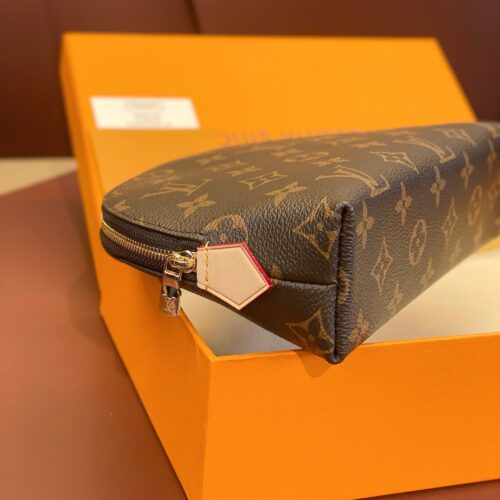 Louis Vuitton Makeup Bag product photo 4