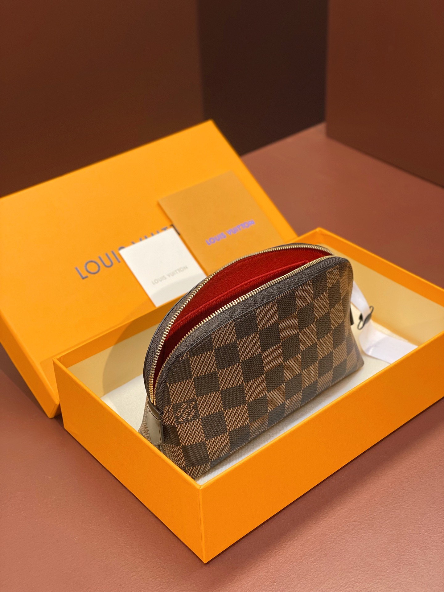 High Quality Luxury Louis Vuitton Makeup Bag – Style 43049 product detail