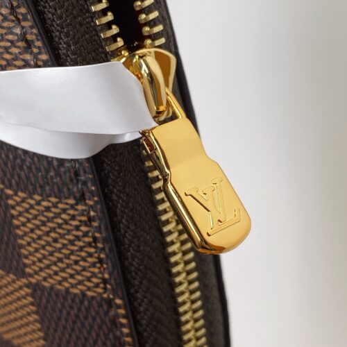 Louis Vuitton Makeup Bag product photo 9
