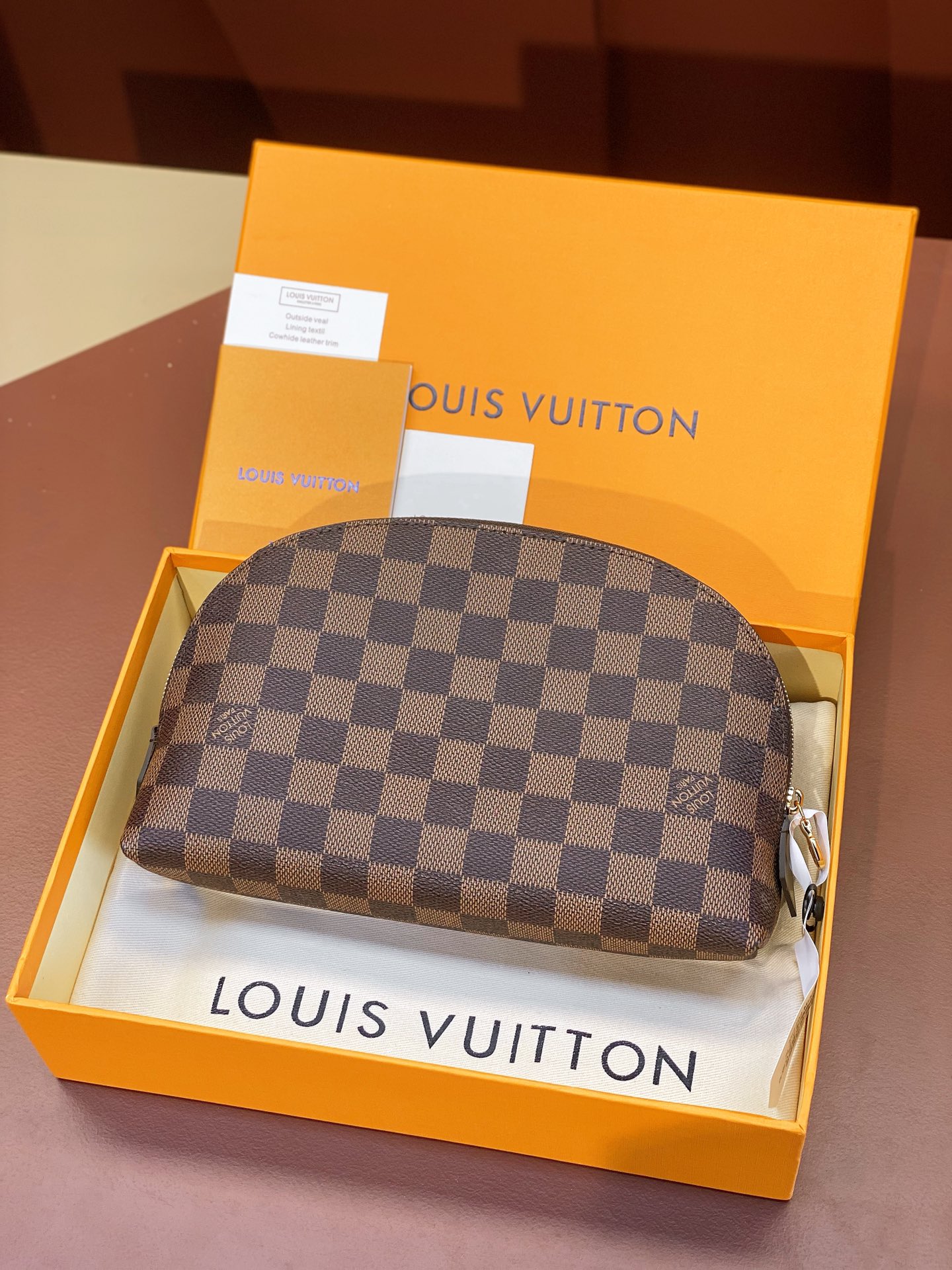 High Quality Luxury Louis Vuitton Makeup Bag product detail