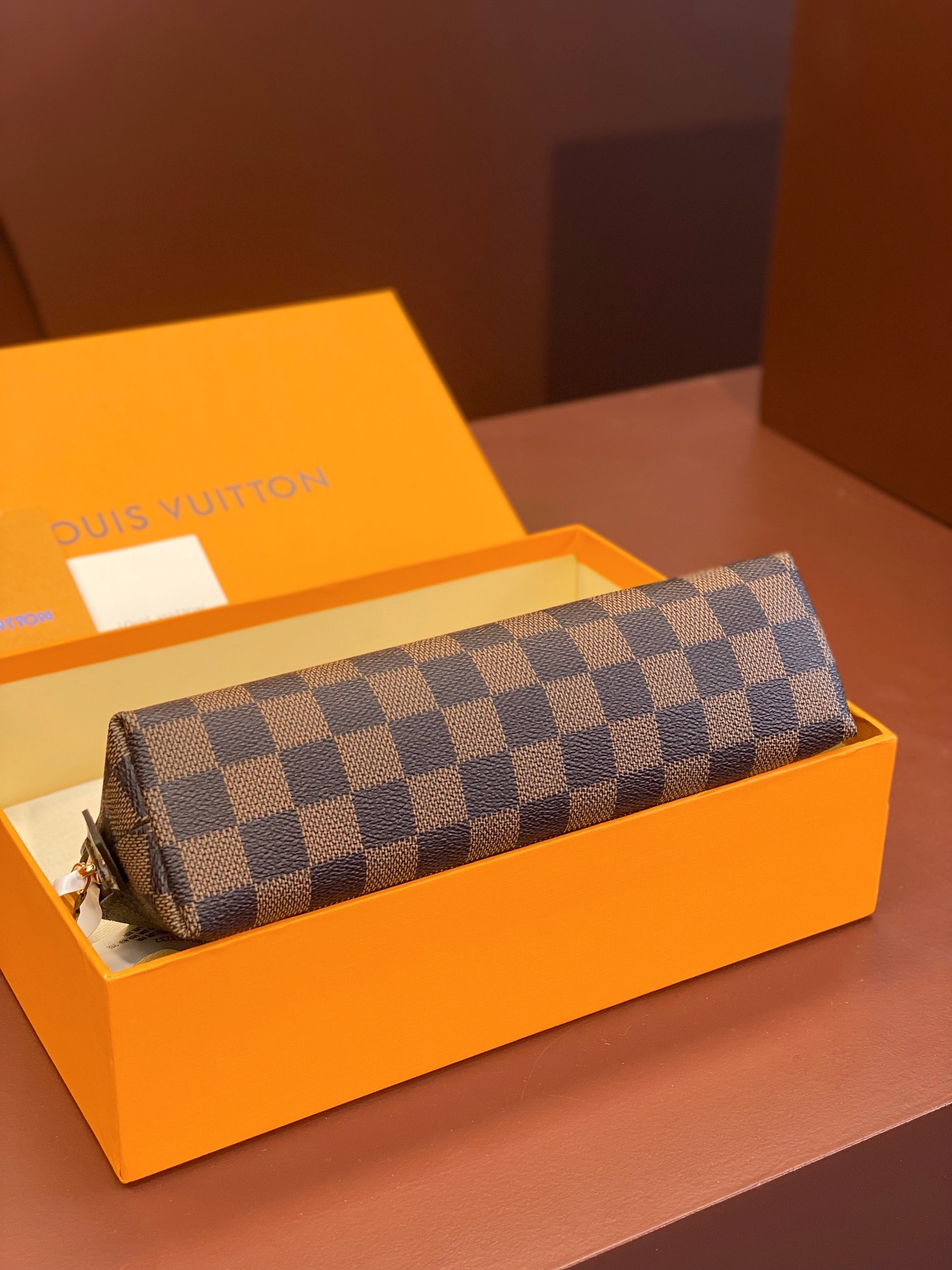 High Quality Luxury Louis Vuitton Makeup Bag product detail